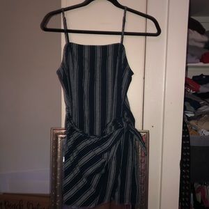 FOREVER 21 DRESS